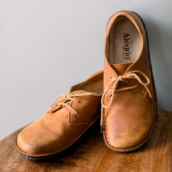 Alegria - Women's Leather - Lace Up - Casual Comfortable Shoe - Size 6.5 - Picture 1 of 13